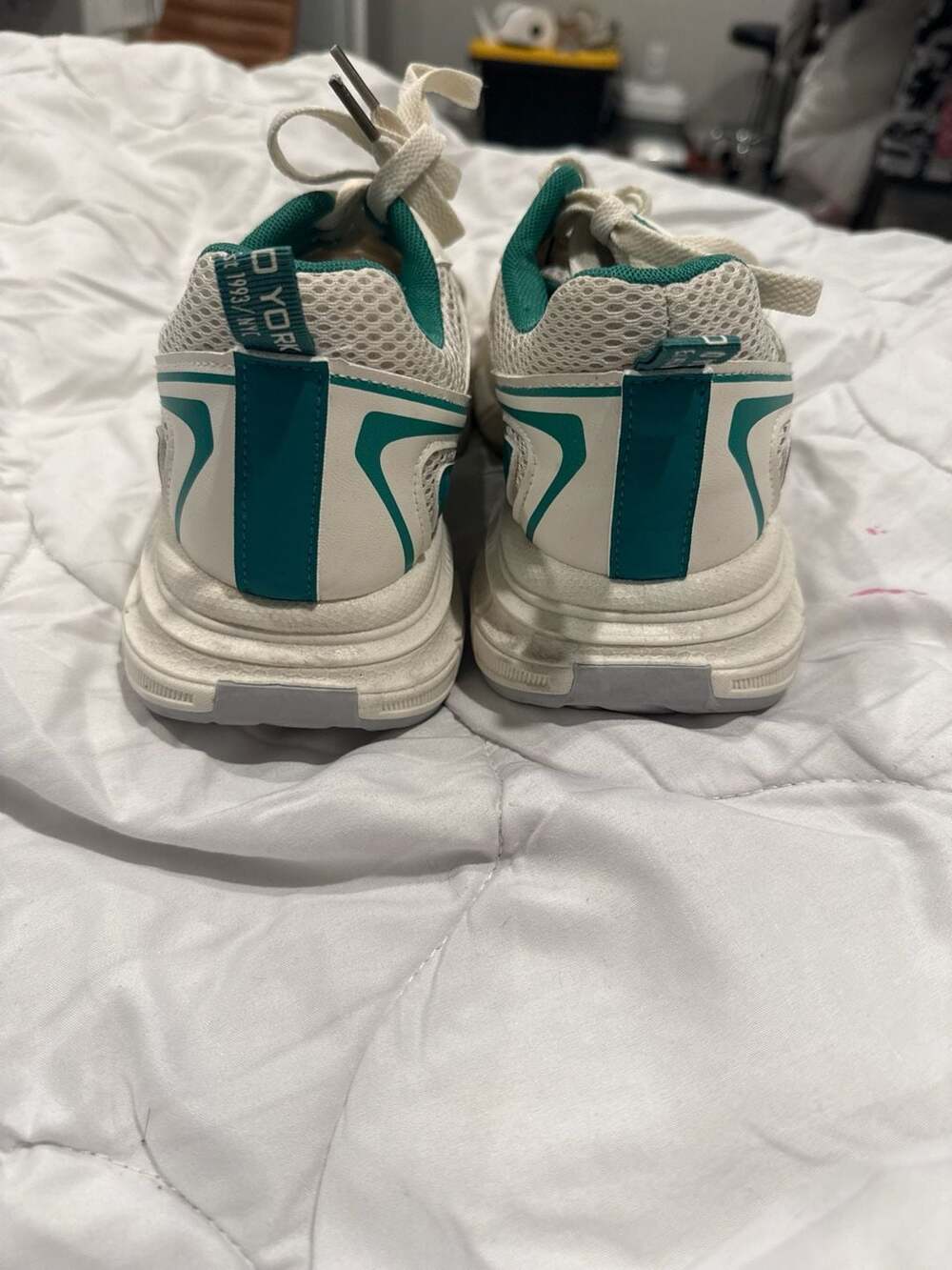 Zoo York Women's Women's Coco Teal/White 9.5- (45% Off Retail) - Picture 4 of 4